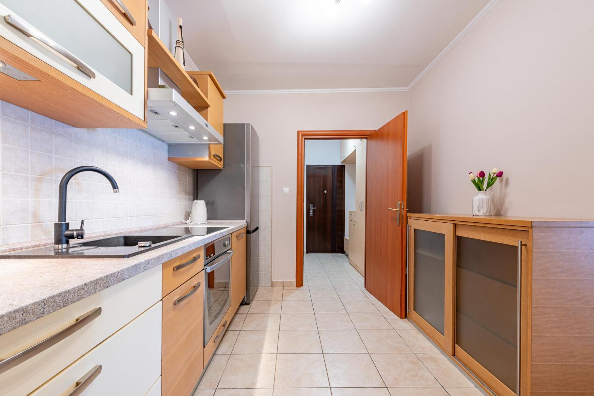 Matea With Terrace Apartman *